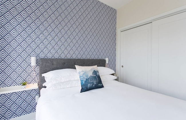 Stunning Split Level 3 BR Little Italy Apartment - Foto 9