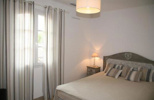 Golf de Pont Royal Villa les Micocouliers climatisée 4 chambres Piscine chauffée Parking - Foto 12