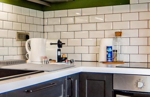 L'Industriel - Proche Hôpital - Parking - Balcon - Foto 16