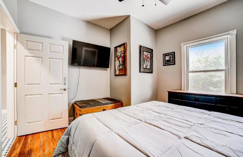 Dog-friendly home with large patio, W/D & central AC - Foto 22