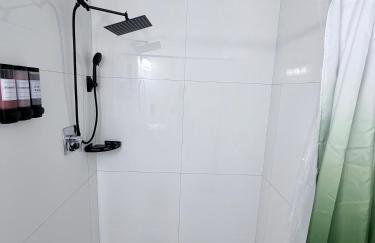 2 bed peaceful, lakeview studio NO FEES - Foto 10