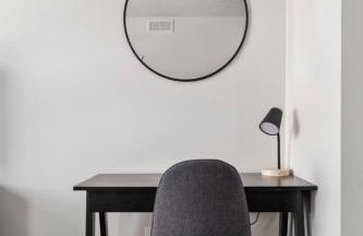 Downtown Birdseye View AC 85" TV Balcony - Photo 19