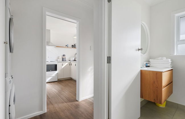 Renovated Takapuna 2BR Apt - Parking - Foto 30