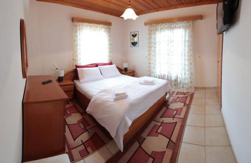 Stone Oasis - Photo 27