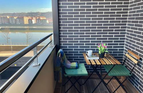 Gran Bilbao XI with parking by Aston Rentals - Foto 5