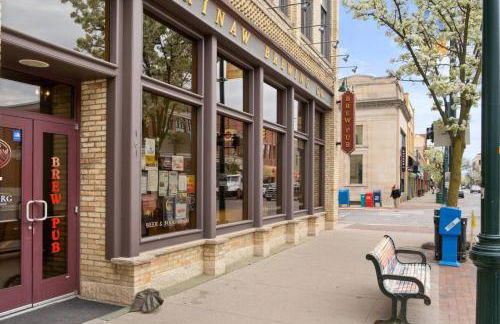 Private Hot Tub The Roost 16 Patio 2BR Downtown - Foto 27