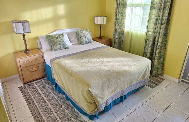 Cumber's Tropical Apartments - Foto 12