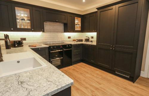 Manor Farm House - Photo 8