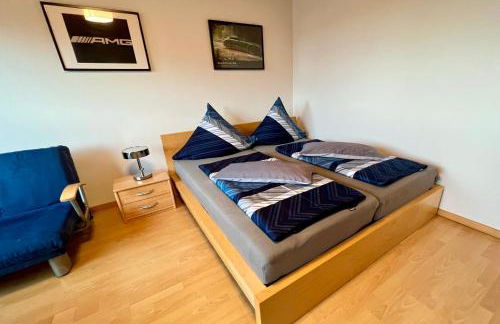 Ferienwohnung Terrasse Parkplatz WallBox Nürburgring - Foto 2