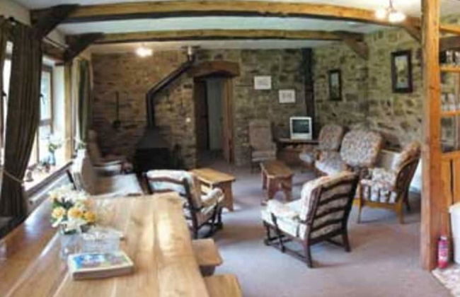 Relaxing Holidays in the Old Water Mill at Cwmiar - Photo 8