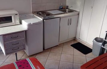 Studio indépendant, avec piscine et jardin, direct gare aéroport, 1 lit pour 2 personnes Direct Gare Aéroport - Foto 8