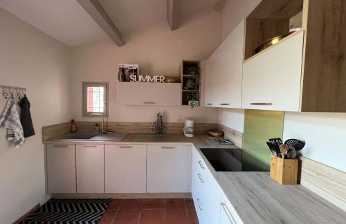 Proche Roussillon, La villa rouge Luberon, piscine chauffée, climatisation et vue Luberon - Foto 15