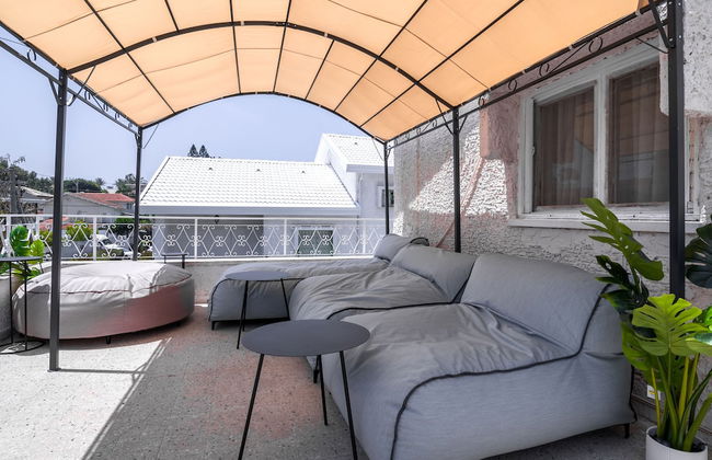 Spacious 4BD House w Pool in Hezliya - Foto 20