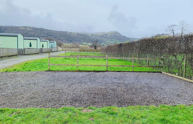 Erw Glas Glamping and Camping - Photo 34