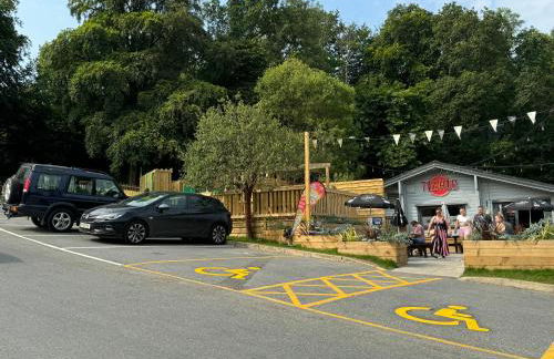 Lodge Nine for 6 with Hot Tub - Spa Resort in Devon - Foto 60