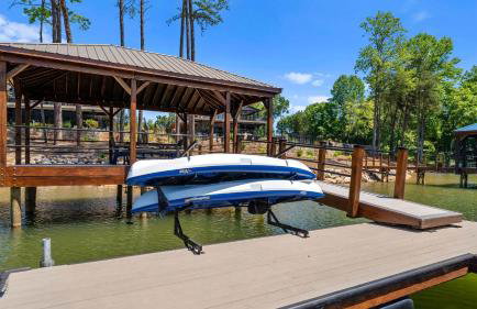 Black Bear & Blue Heron by Avantstay 2 Lakefront Homes, Sleeps 43 Pool, Dock, Theater - Foto 18