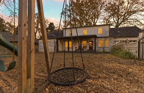 The Given House - Modern Midtown Stay - Foto 39