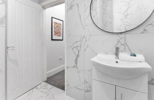 Flatzy - City Centre Mansion, Sleeps 22, 5 Baths - Foto 9