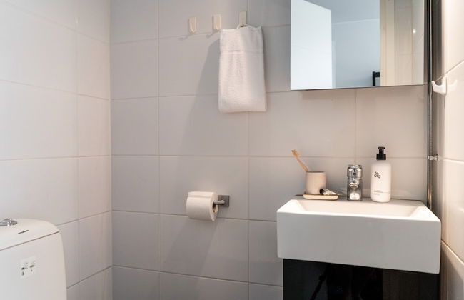 Spacious 2br Apartment - Photo 10