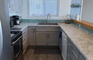 Paradise On The Beach - Photo 16