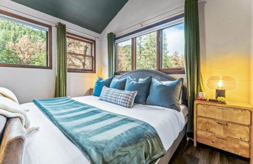 Dog Friendly, Year Round, Creekside Cabin, Hot Tub, 6 Acres - Foto 21