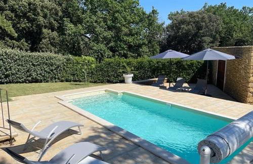 Belle villa avec piscine intérieure et piscine extérieure Gite Les Aiguiers - Foto 2