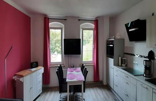 Lakeside Comfort With Garden - Foto 18