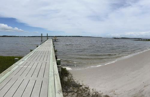 Harkers Hideaway - Waterfront with Private Beach - Foto 4