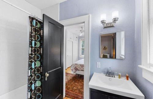 Spacious 2BR in Myers Park with sunroom - Foto 11