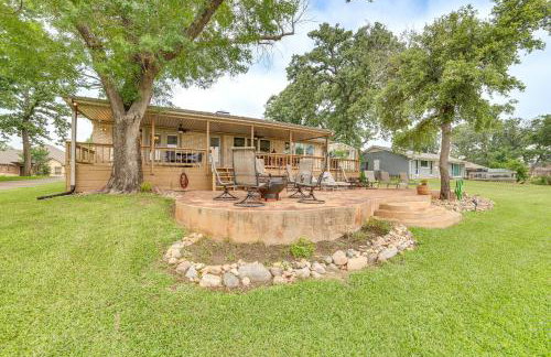 Waterfront Retreat with Dock on Cedar Creek Lake! - Foto 28