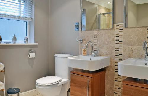 Oswald House - Photo 14