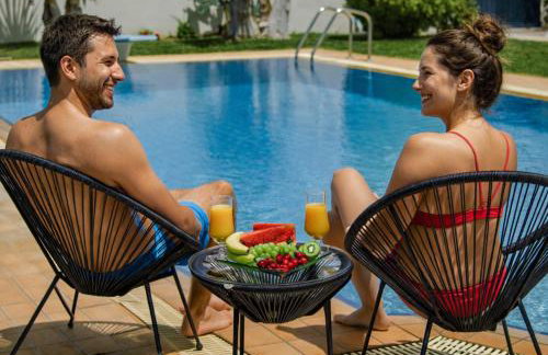 Renko Royal Villa - Private Infinity Pool & Garden - Athens Riviera - Foto 6