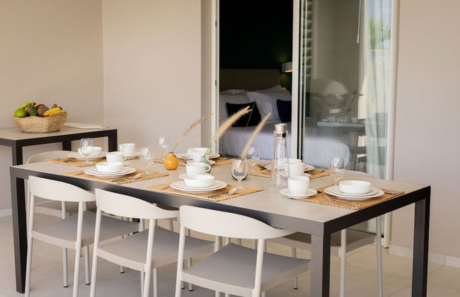 Eden Roc Villas - Photo 23