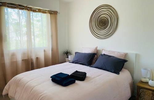 Charmant T2 idéal CV parking privé à la résidence - Foto 1