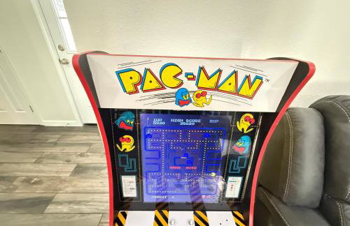 DFW Oasis with Pool and Hot Tub - Photo 49