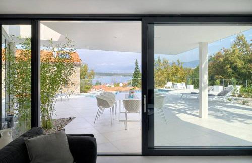 5*Modern Seaview villa with private pool - Foto 5