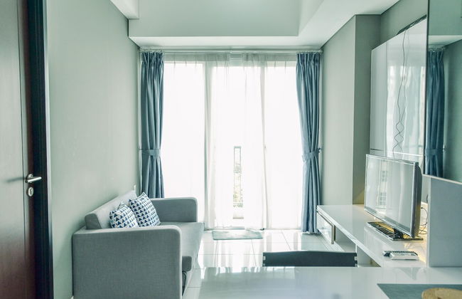 Homey and Comfy 1BR at Casa de Parco Apartment - Foto 12