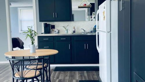 1 BR Cozy Apartment with Fire Pit Short walk to town - Foto 3, Other