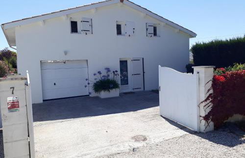 Studio meublé 2 pièces jardin piscine - Foto 12