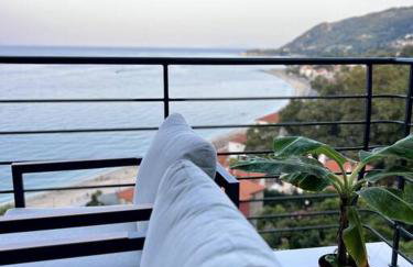 The Yacht House - Photo 30