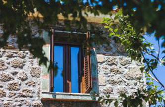 Litheon House - Photo 32