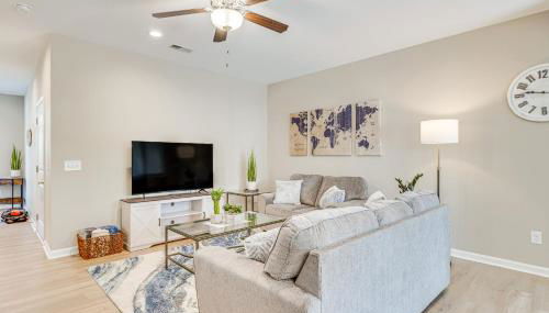 Coastal Beaufort Abode - Pool Access, Near Beaches - Foto 4