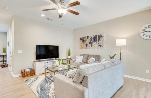 Coastal Beaufort Abode - Pool Access, Near Beaches - Foto 4