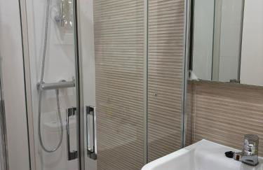 Triana, a tres minutos de parada de metro. - Foto 6