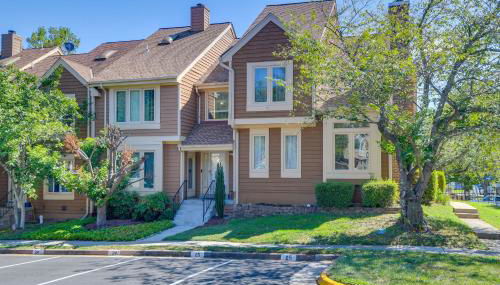 Close to Hospital and Dulles Herndon Townhome - Foto 4