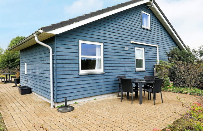 8 Person Holiday Home in Saeby - Photo 15