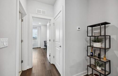 Luxurious Condo with Rooftop and Parking near University City - Foto 8