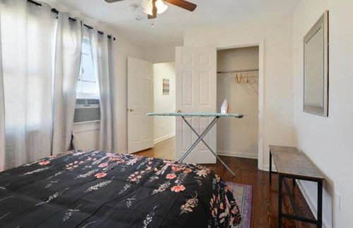 Fabulous Franklin 2BD steps from St Claude Ave - Foto 9