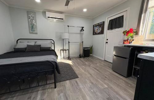 Two Homes - Charming Home and Cozy Bungalow - Foto 17