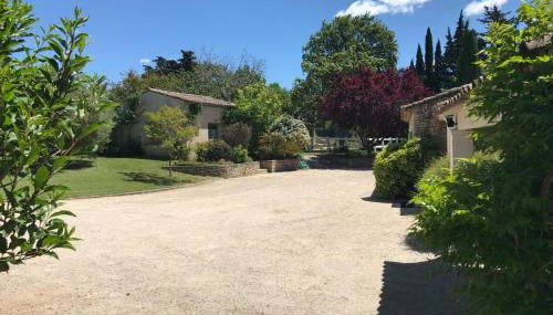 84A - "Mas d'Elise" magnificent villa with pool in the heart of Luberon - Foto 2